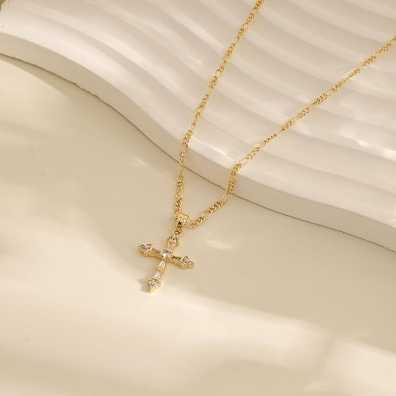Cross Necklace for Women,Double Cross Necklace 14K Gold Plated Cross Pendant Necklace Dainty Gold Cross Necklaces for Women Trendy Small Cross Charm Necklace Simple Cute Choker Necklaces Gold Jewery